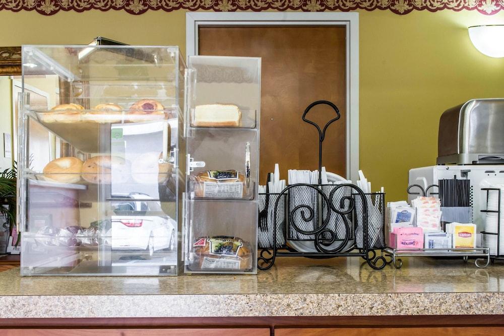 Econo Lodge Louisville Airport Zewnętrze zdjęcie