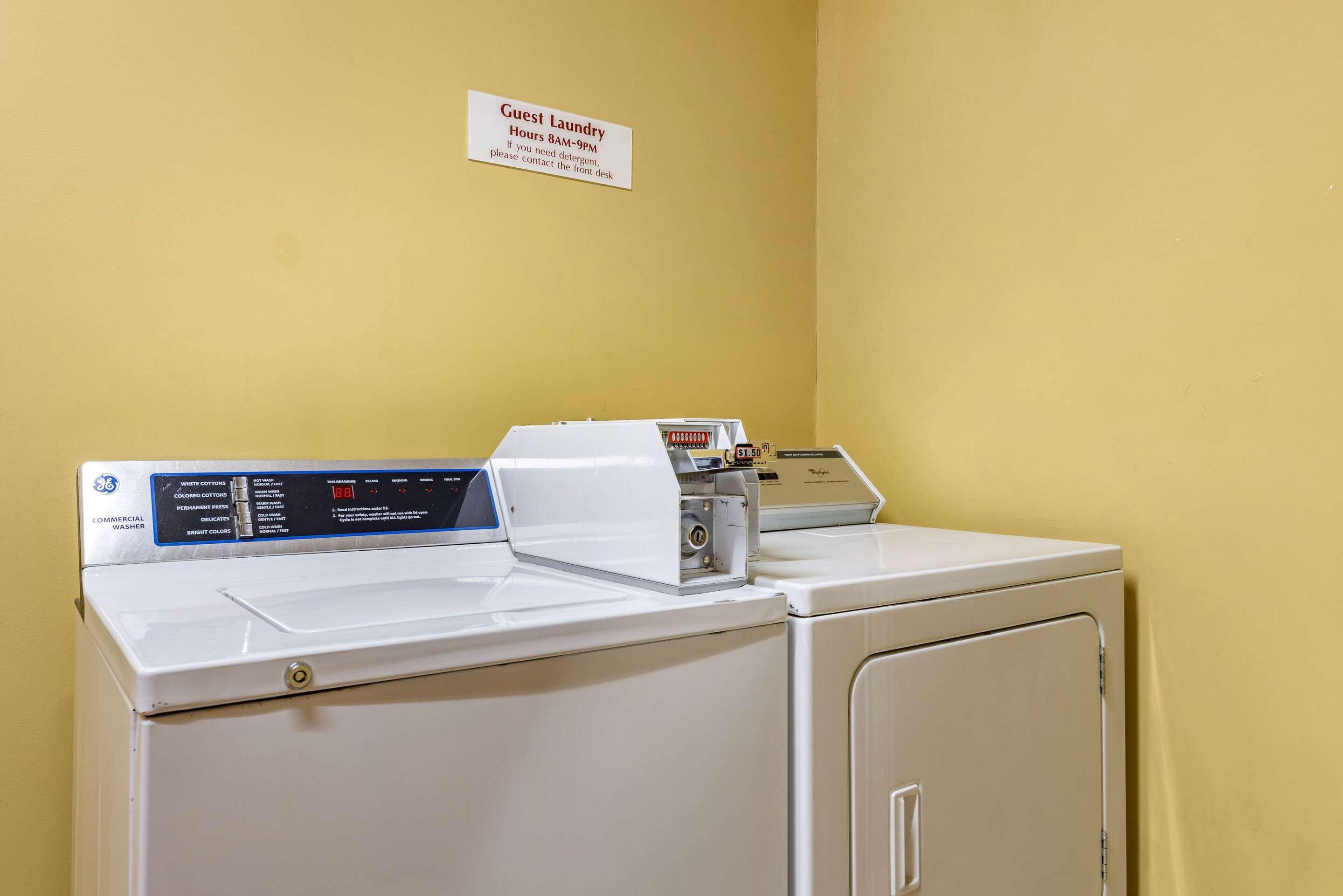 Econo Lodge Louisville Airport Zewnętrze zdjęcie