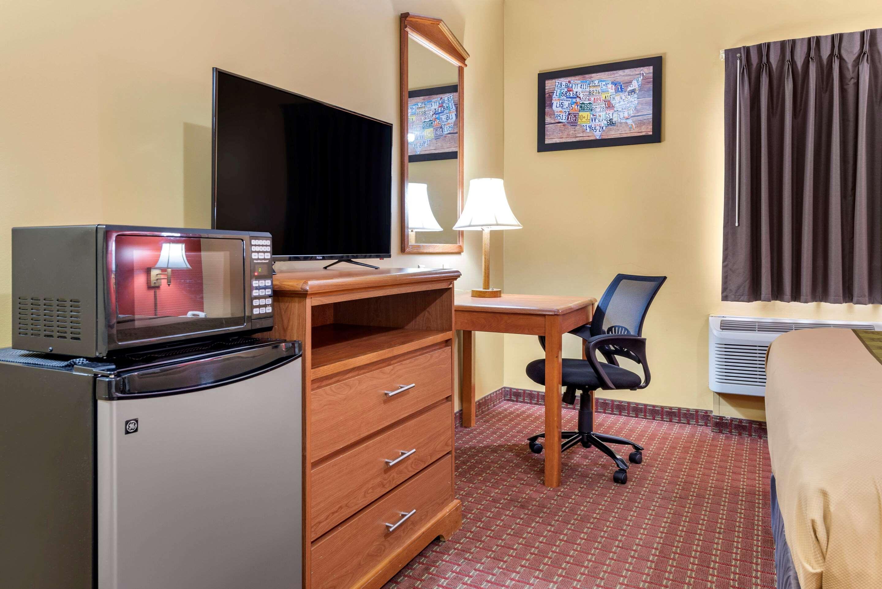 Econo Lodge Louisville Airport Zewnętrze zdjęcie